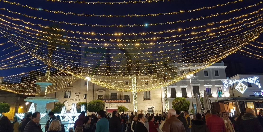 Imágenes de la nueva iluminación navideña de Mérida