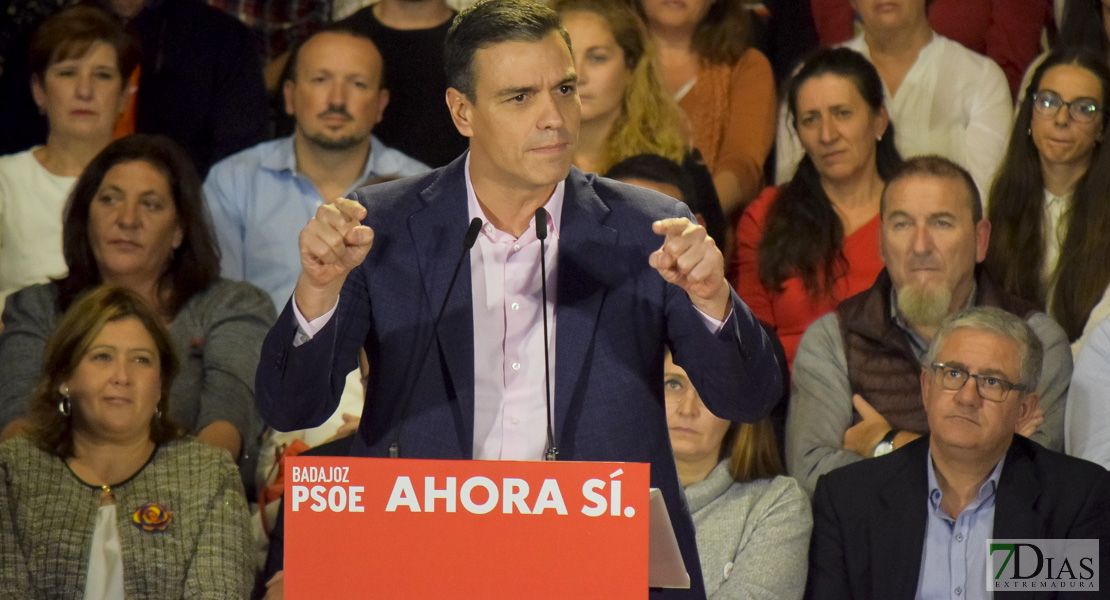 Sánchez valora subir el salario mínimo por encima de los 1.000 euros