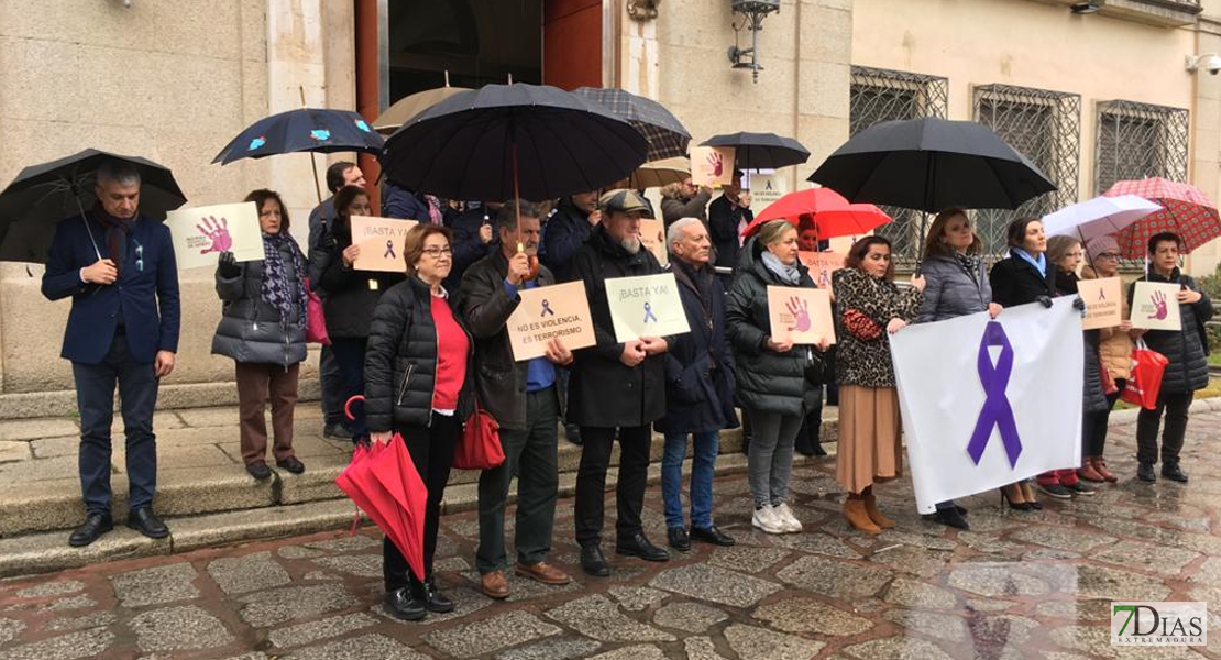 Minuto de silencio por las últimas víctimas de violencia machista