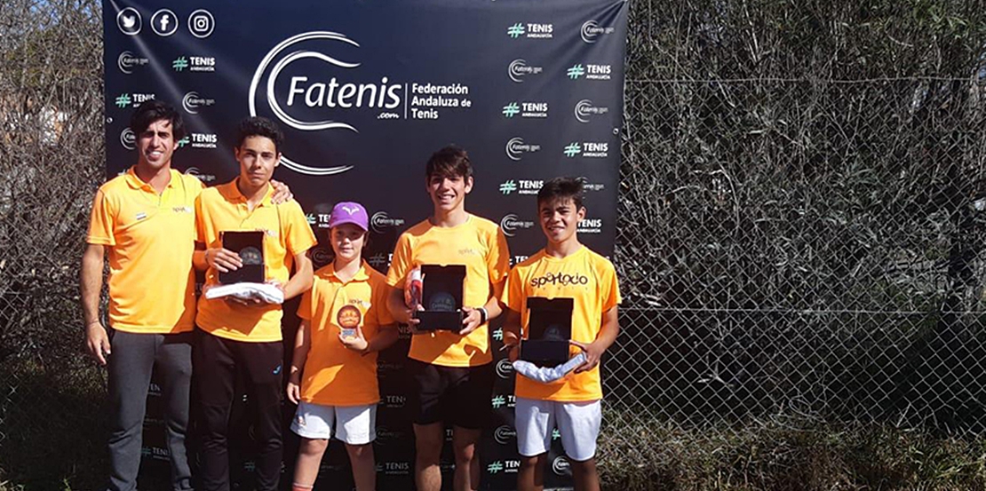 Los extremeños brillan en la Champions Bowl de tenis