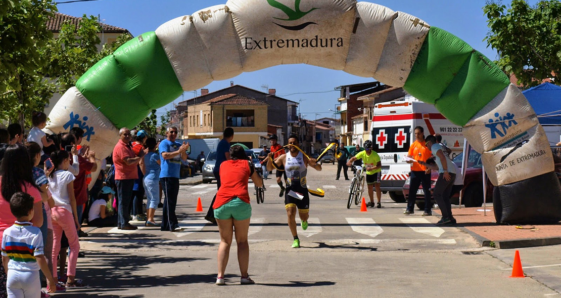 La naturaleza se pone en valor en el V Duatlón Cros Zarza de Granadilla