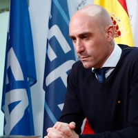 Rubiales presenta un paquete económico para ayudar a los clubes