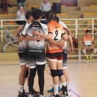 El Pacense Voleibol le arranca un punto de oro al líder