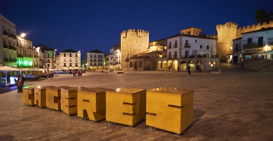 Cáceres - Quejas por el volumen de la música en fiestas vecinales