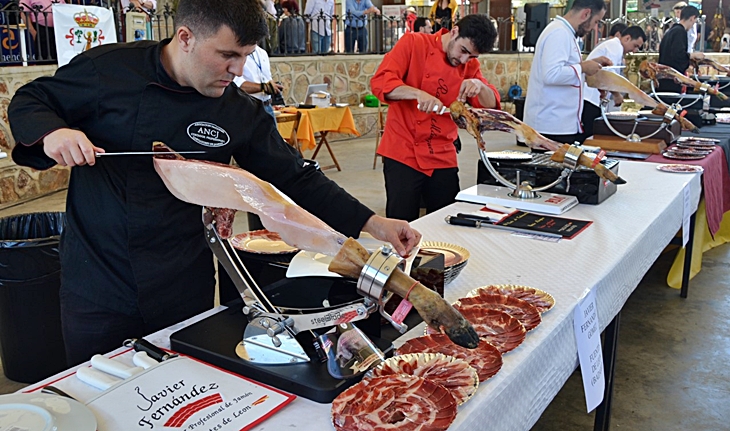 Suspenden el Salón del Jamón Ibérico y la Dehesa de Jerez de los Caballeros