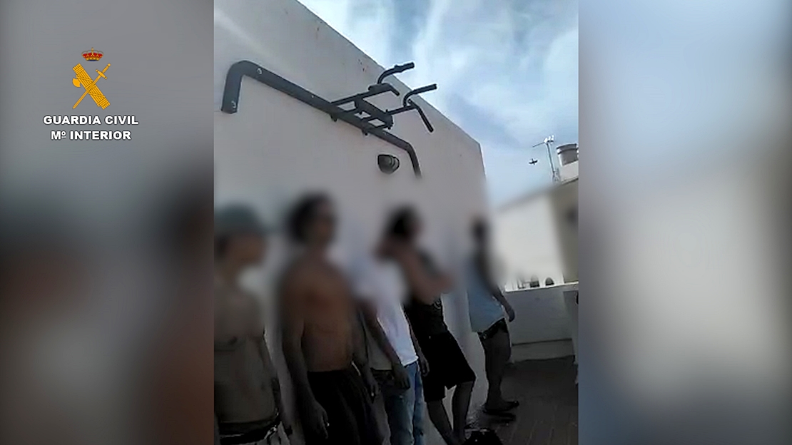 La Guardia Civil denuncia a varias personas por realizar una barbacoa en una azotea