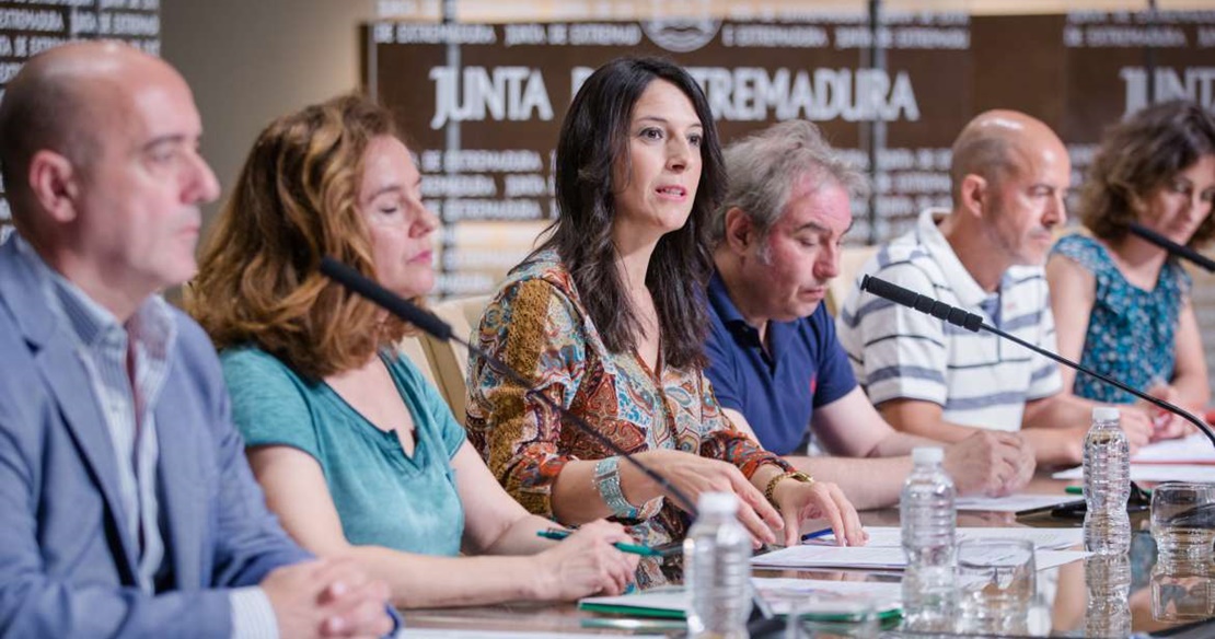 Las organizaciones sindicales abandonan la reunión de la mesa sectorial