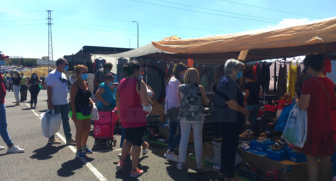 REPOR - Así se ha vivido la vuelta del &#39;mercadillo del domingo&#39; de Badajoz