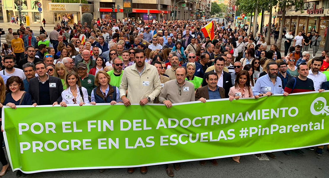 VOX gana la batalla contra el Gobierno y archivan el recurso contra el &#39;pin parental&#39; en Murcia