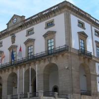 CÁCERES - UGT denuncia que  unos 120 trabajadores del Ayto llevan desde enero sin tarjeta sanitaria