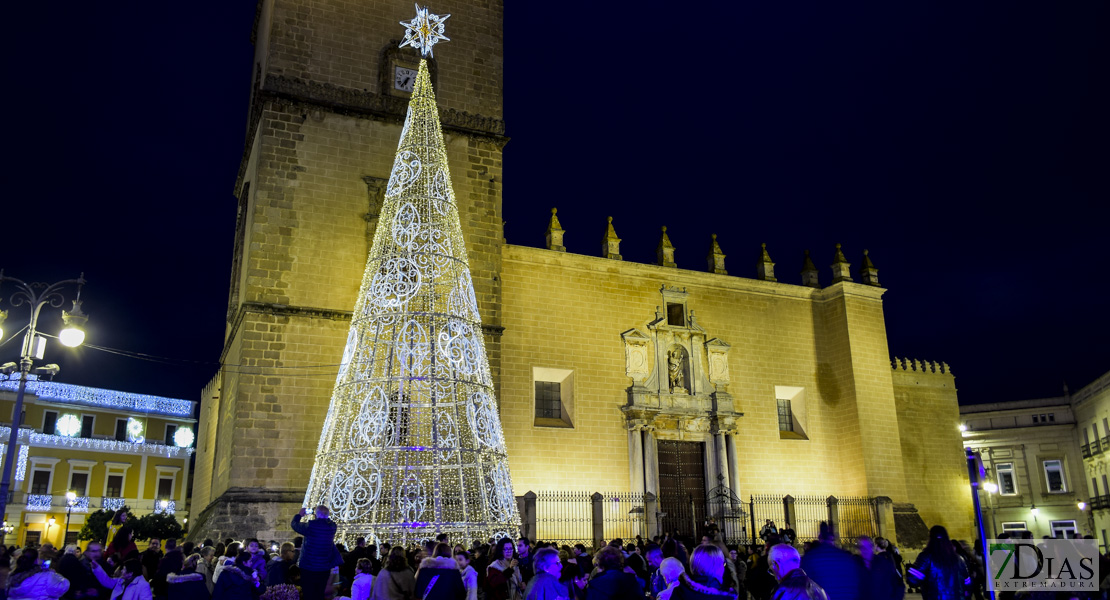 El PSOE pide adelantar el encendido navideño y que no haya acto de inauguración en Badajoz