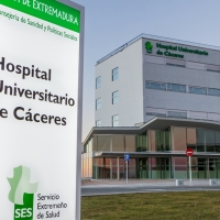 Un joven hospitalizado tras un accidente de moto en la provincia de Cáceres