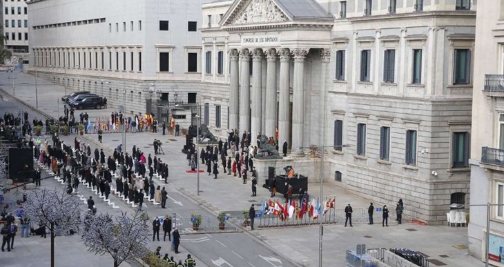 Vara asiste al acto conmemorativo del 42º aniversario de la Constitución Española7