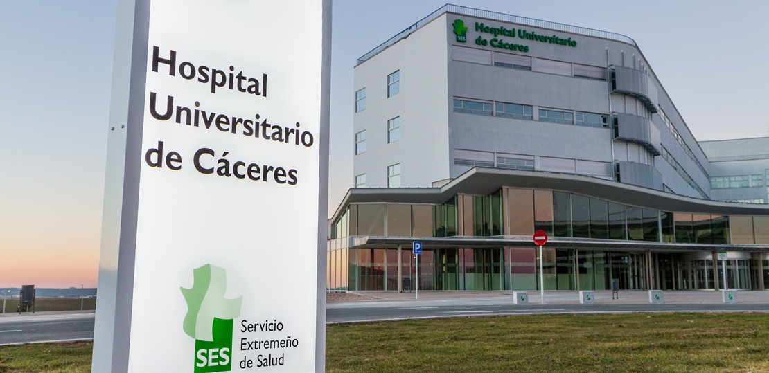 Declaran un brote de 10 médicos y una enfermera en el Hospital de Cáceres