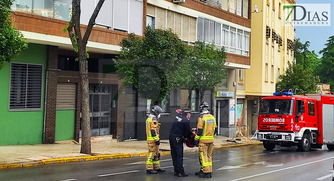 REPOR - Evacúan a vecinos y residentes en Ronda del Pilar por un escape de gas