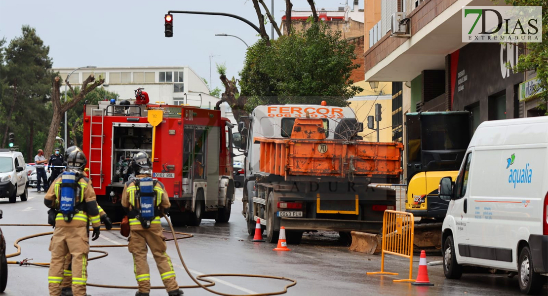 REPOR - Evacúan a vecinos y residentes en Ronda del Pilar por un escape de gas