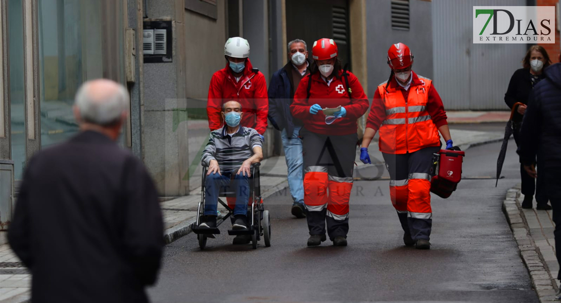 REPOR - Evacúan a vecinos y residentes en Ronda del Pilar por un escape de gas