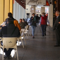 La Junta rectifica sobre la prohibición de fumar en terrazas