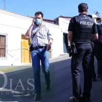 Se entrega el hombre que impedía dejar entrar en la vivienda a los agentes