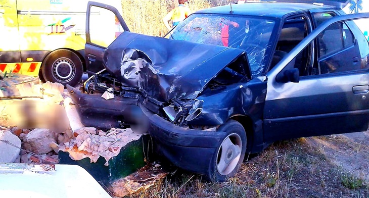 Accidente con atrapados cerca de Oliva de la Frontera (Badajoz)