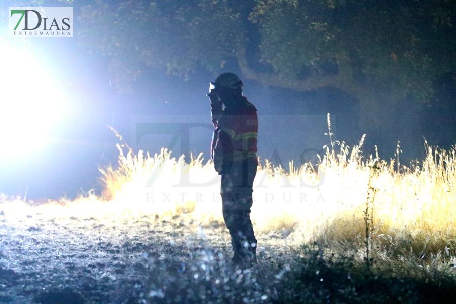 Más de 140 bomberos desplazados para extinguir un incendio cercano a Elvas