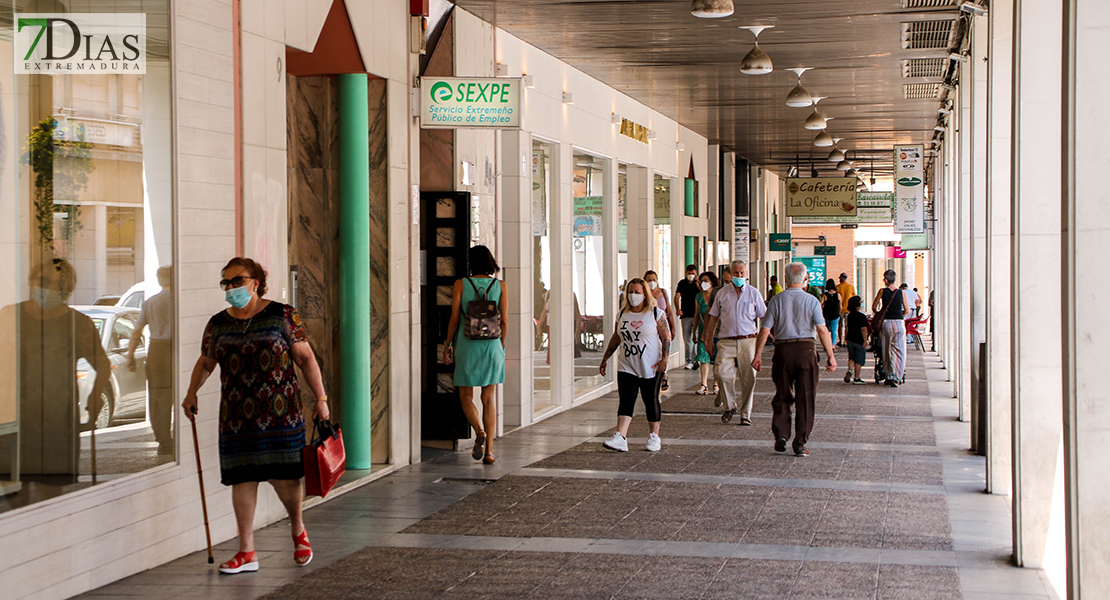 Extremadura continúa con más de 95.000 parados pese a la bajada en verano