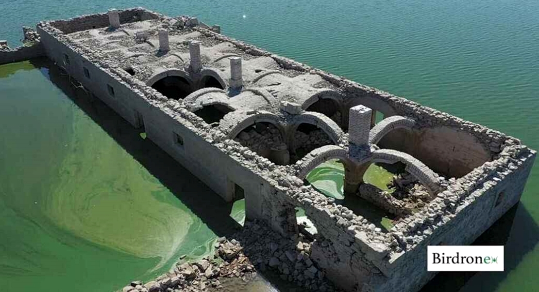 El extremeño embalse de Valdecañas sigue sorprendiendo por sus tesoros ocultos