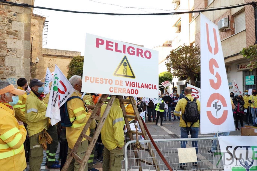 Trabajadores del infoex cansados y agotados de perder diariamente sus derechos