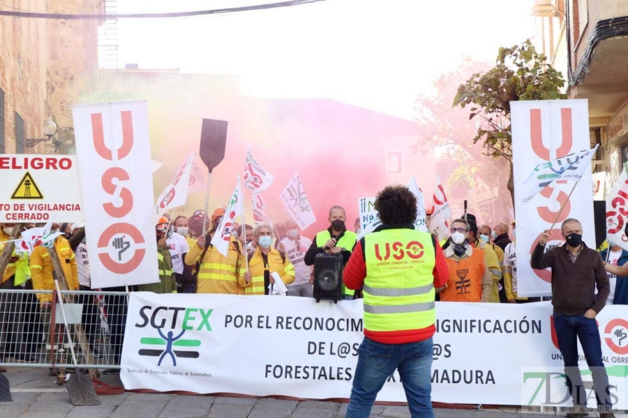 Trabajadores del infoex cansados y agotados de perder diariamente sus derechos