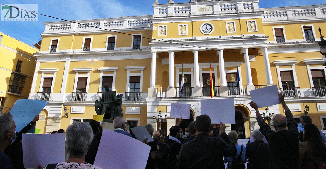 Nueva Manifestación de las Escuelas municipales de música en Badajoz