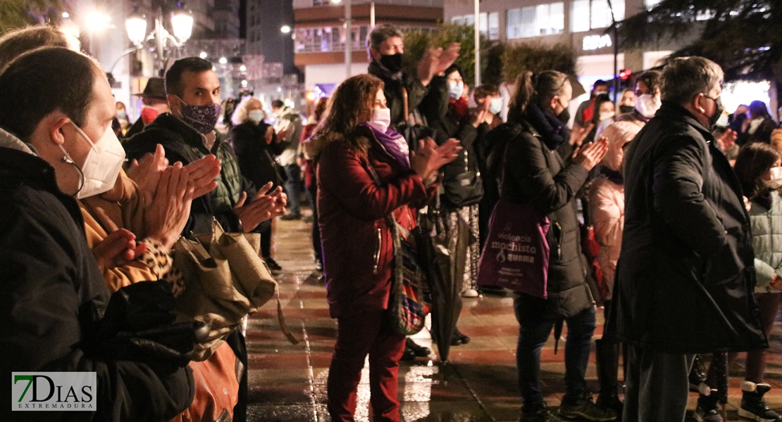 25-N: Imágenes de la manifestación de Badajoz