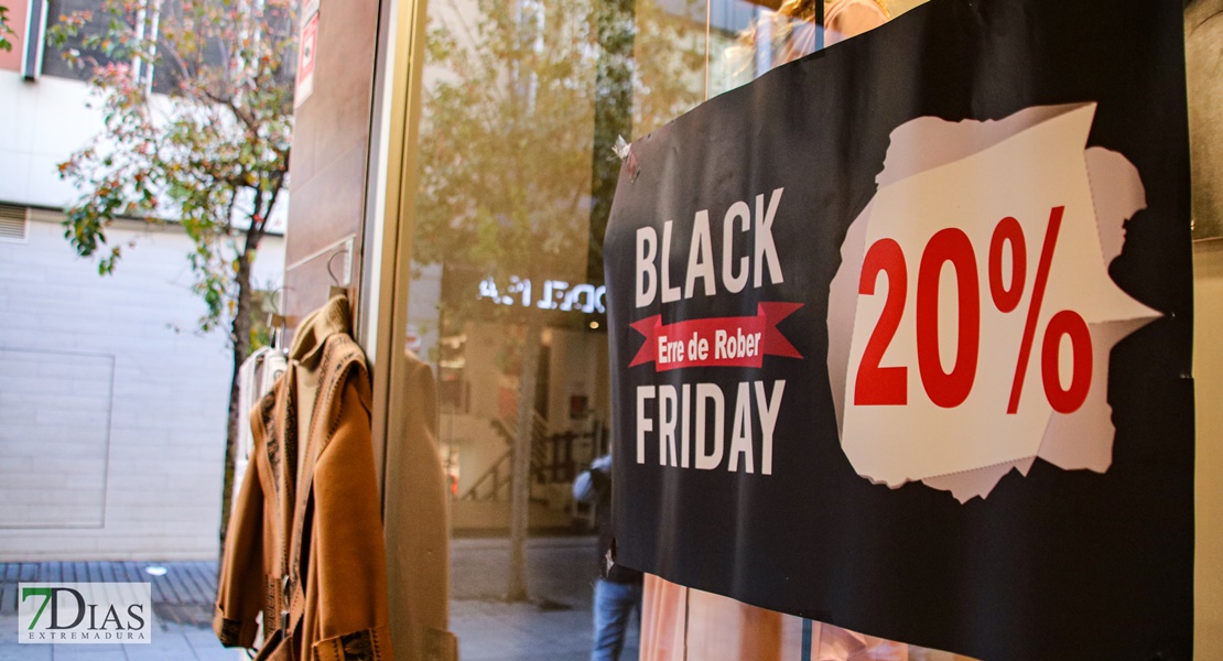 REPOR: Pacenses y portugueses disfrutan del Black Friday en Badajoz