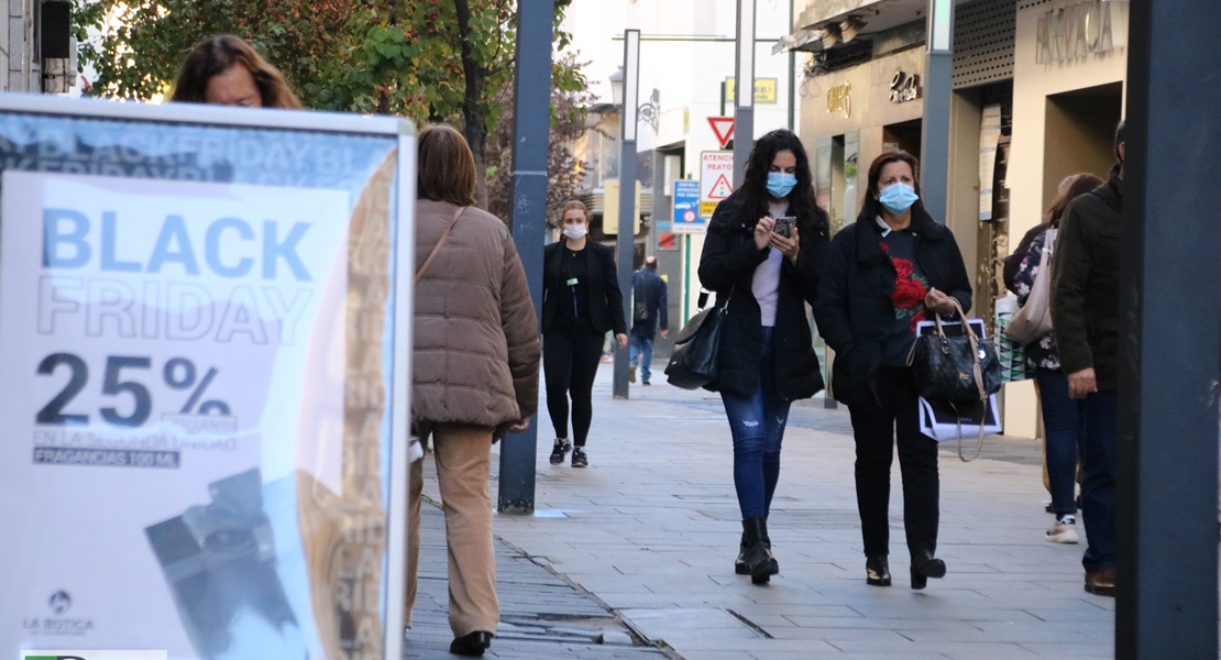 REPOR: Pacenses y portugueses disfrutan del Black Friday en Badajoz