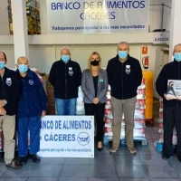 Mercadona dona más de 6.400 kg de alimentos de primera necesidad al Banco de Alimentos de Cáceres