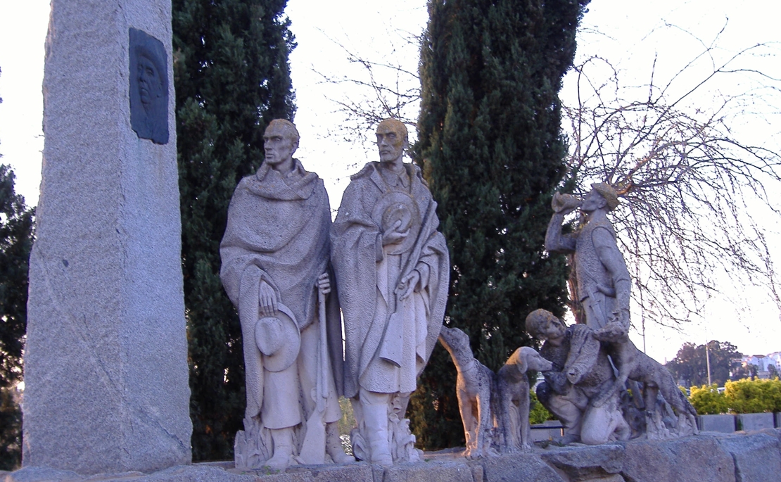 La restauración de estatuas en Badajoz, “por fin, a la palestra”