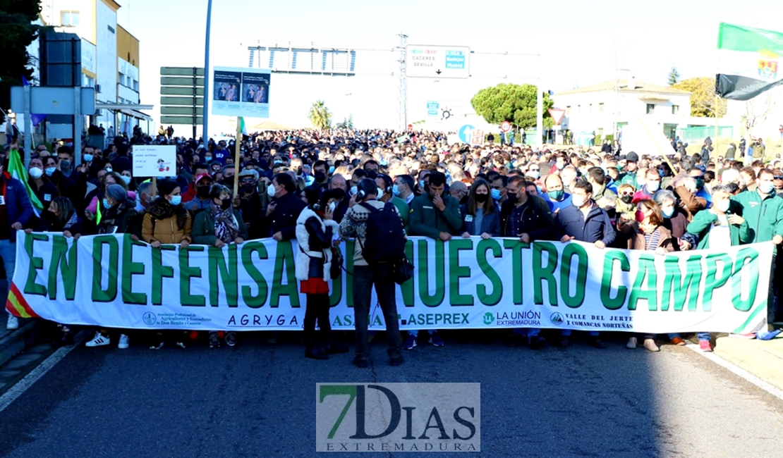 CAMPO EXTREMEÑO: “Entre Guillermo y Begoña, la política agraria es una coña”