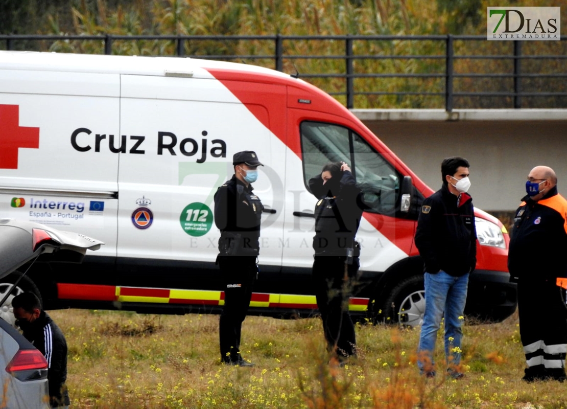 Imágenes del amplio dispositivo que busca a Pablo en el río Guadiana y sus inmediaciones