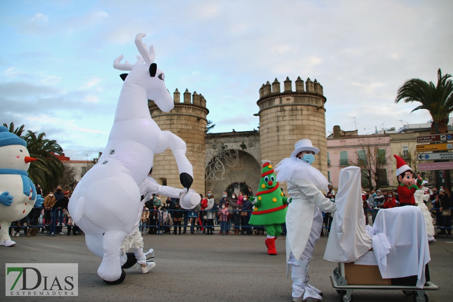 Los pacenses vuelven a disfrutar de la tradicional Cabalgata de los Reyes Magos