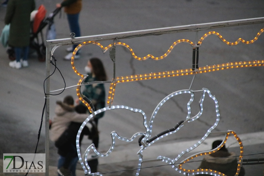 Los pacenses vuelven a disfrutar de la tradicional Cabalgata de los Reyes Magos