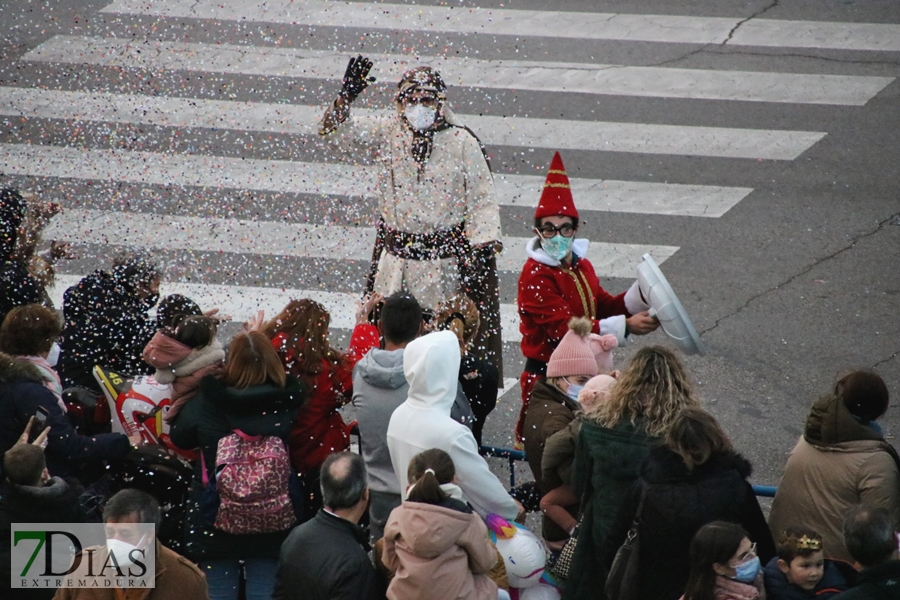 Los pacenses vuelven a disfrutar de la tradicional Cabalgata de los Reyes Magos