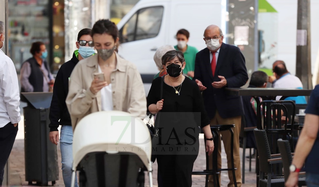 El Consejo Interterritorial da luz verde a eliminar las mascarillas en exteriores