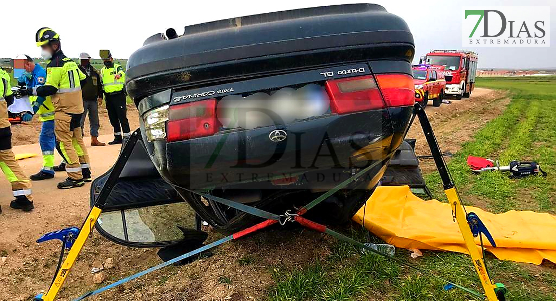 Un joven herido de gravedad en un accidente en la provincia de Badajoz