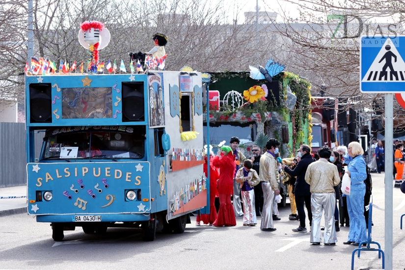 El Carnaval de Badajoz no para y los artefactos tampoco