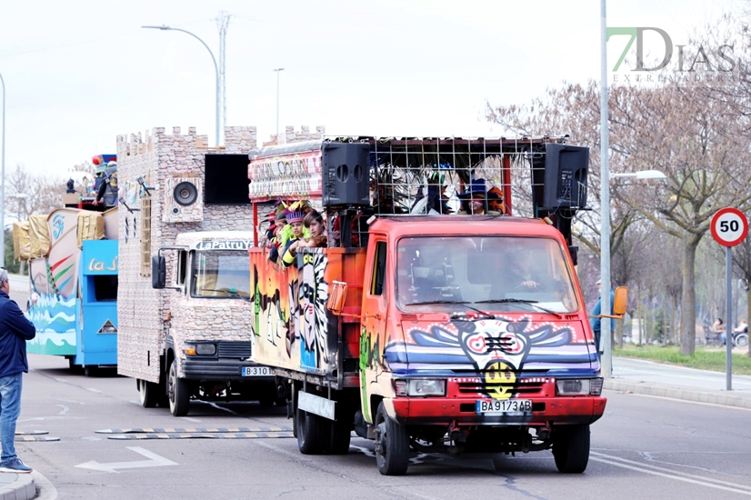 El Carnaval de Badajoz no para y los artefactos tampoco