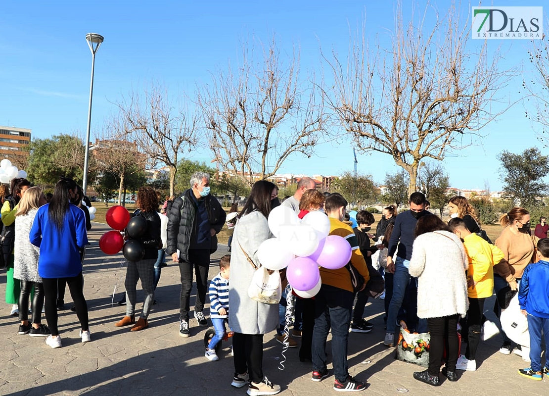 Cientos de personas homenajean al pequeño Saúl en Badajoz