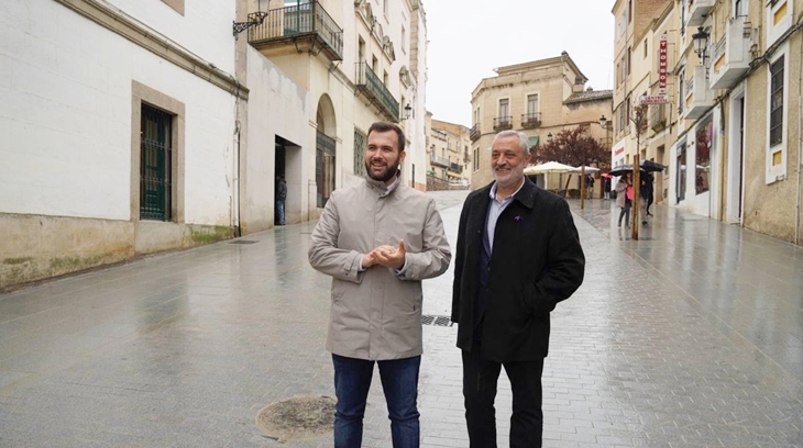 Finalizan las obras en la Gran Vía de Cáceres: ya es plataforma única