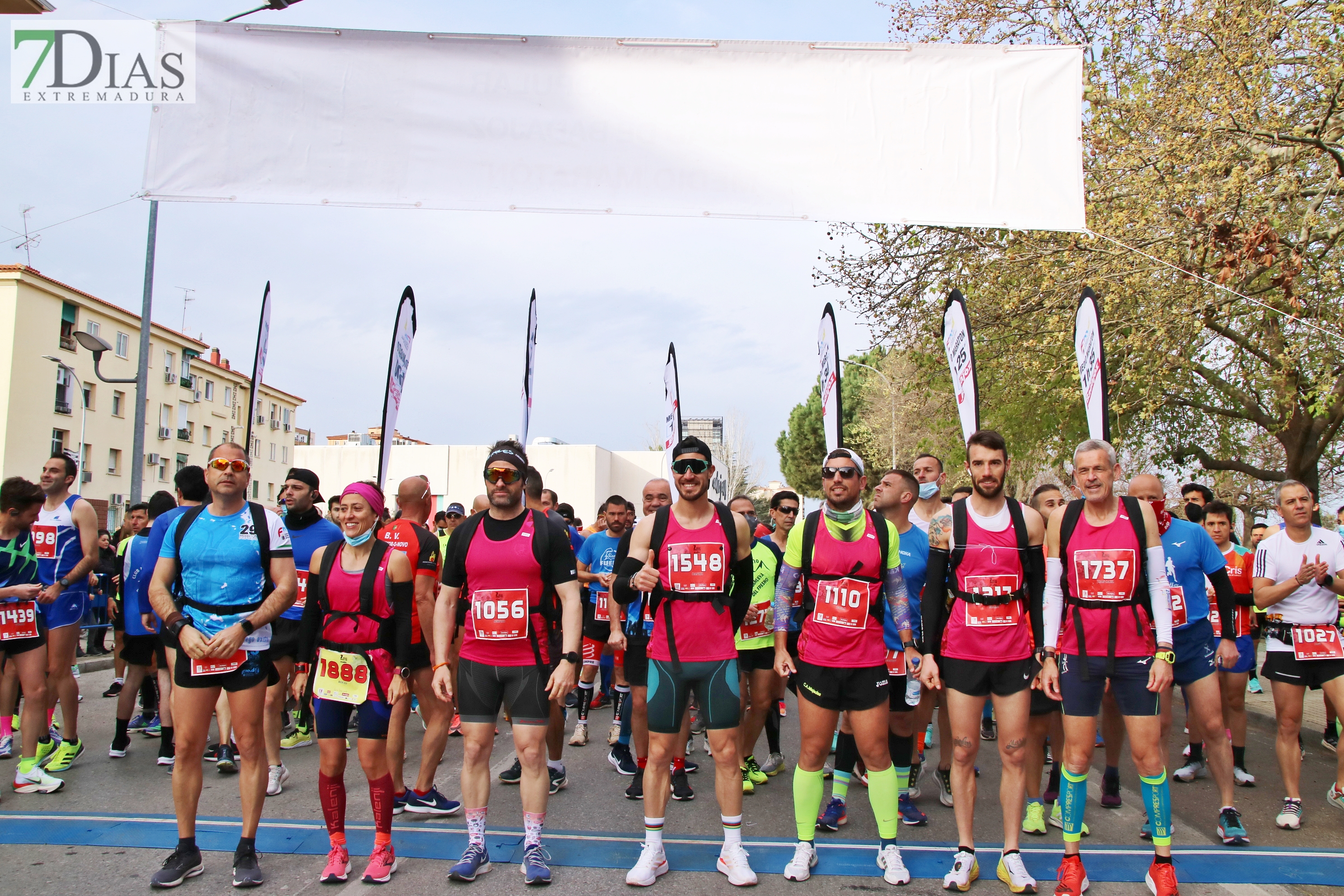 Imágenes de que deja la Maratón y Media Maratón Ciudad de Badajoz