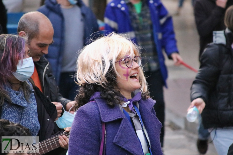 El 8M moviliza a miles de personas en Badajoz