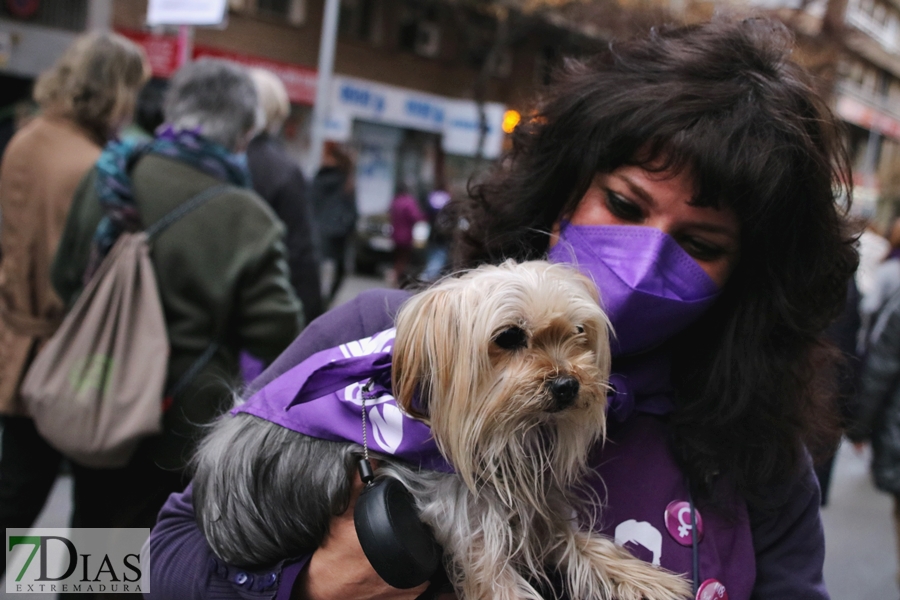 El 8M moviliza a miles de personas en Badajoz