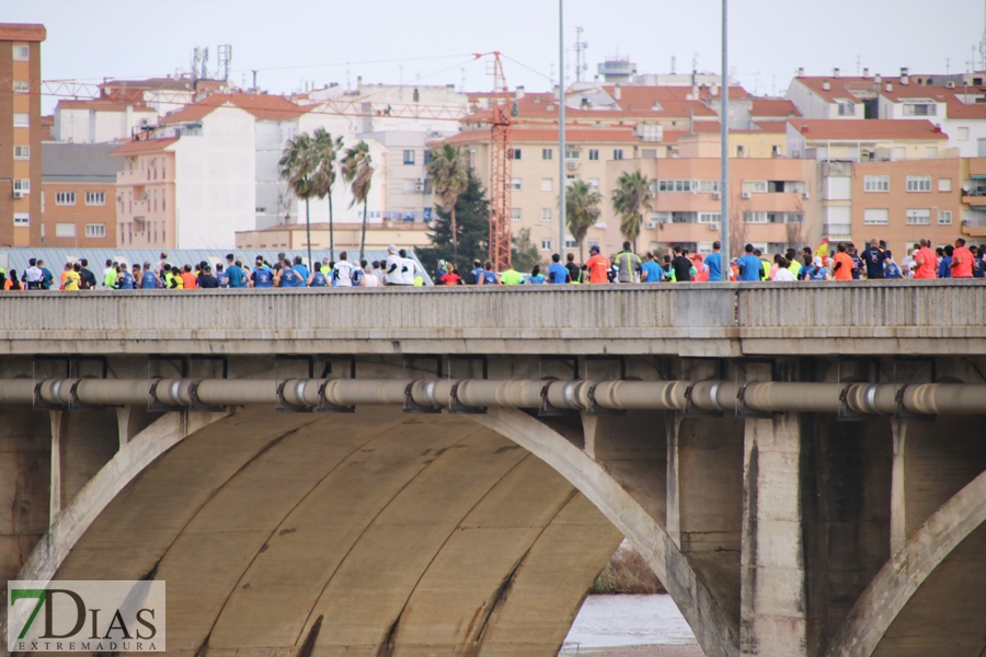 Imágenes de que deja la Maratón y Media Maratón Ciudad de Badajoz